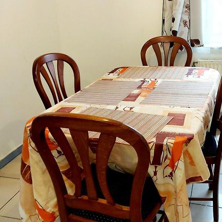 Belle Chambre Dans Un Quartier Calme ブリュッセル エクステリア 写真